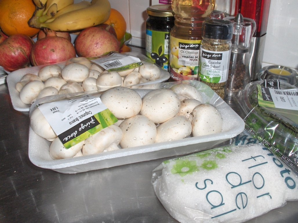 Ciuperci Paris marinate (Conserva de cogumelos)