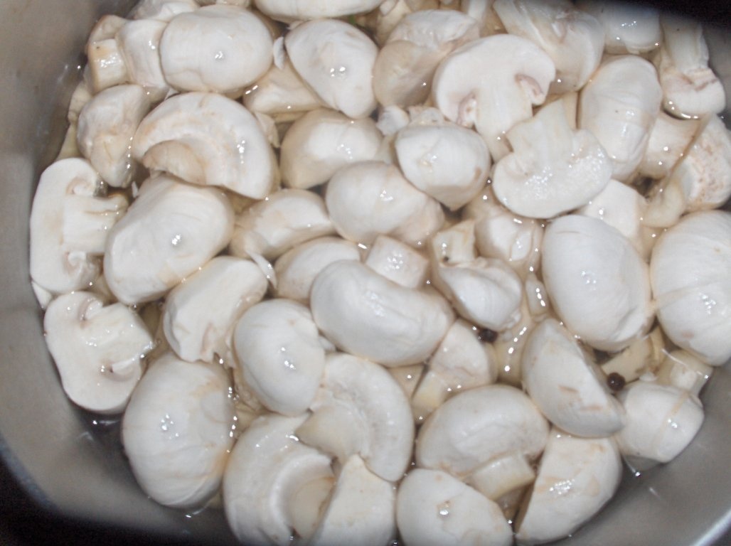 Ciuperci Paris marinate (Conserva de cogumelos)