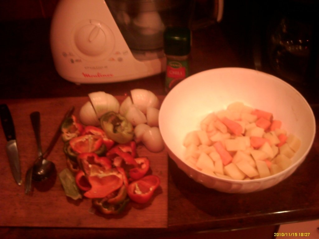 Pui cu legume la cuptor