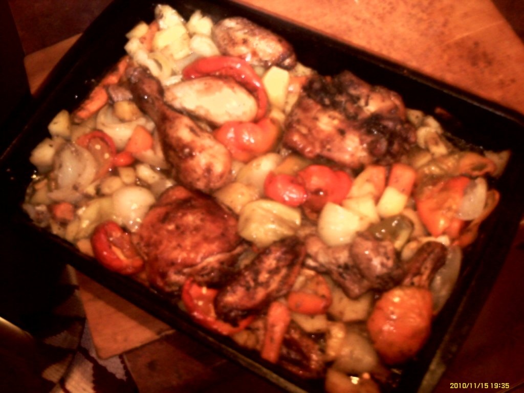 Pui cu legume la cuptor