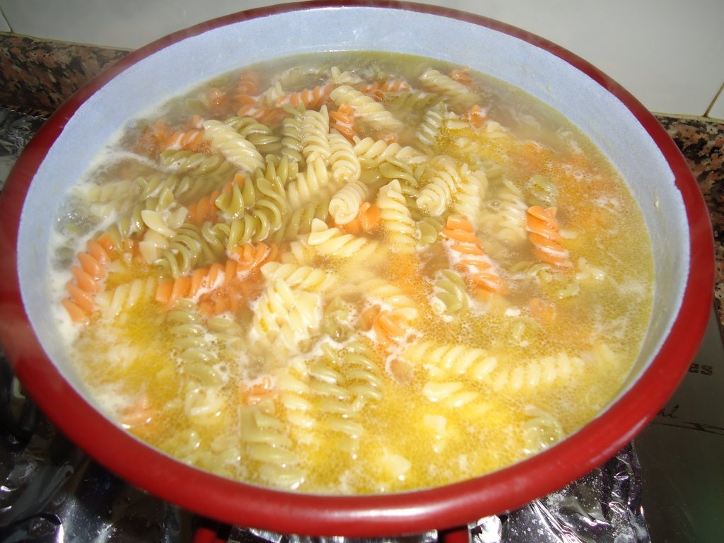 Paste cu pui si bacon