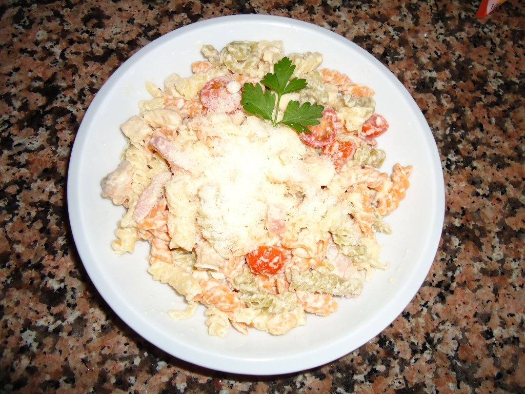 Paste cu pui si bacon