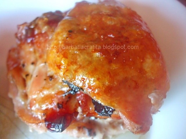 Pulpe de pui umplute cu masline, kaizer si busuioc