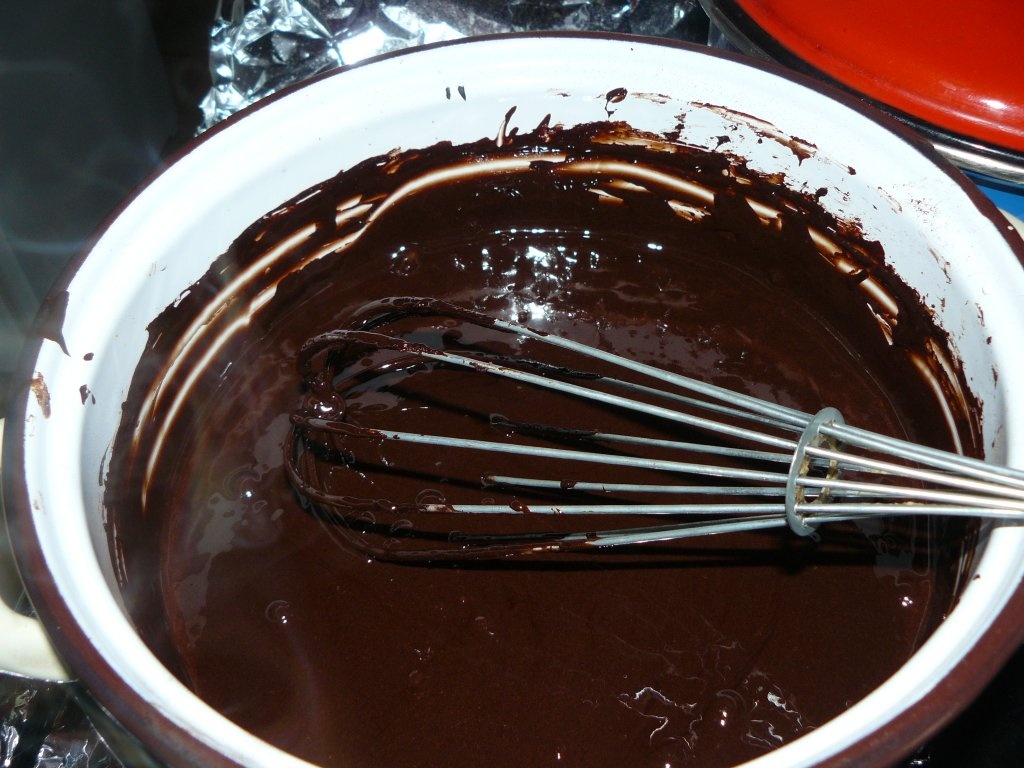 Tort de ciocolată pentru măicuţa