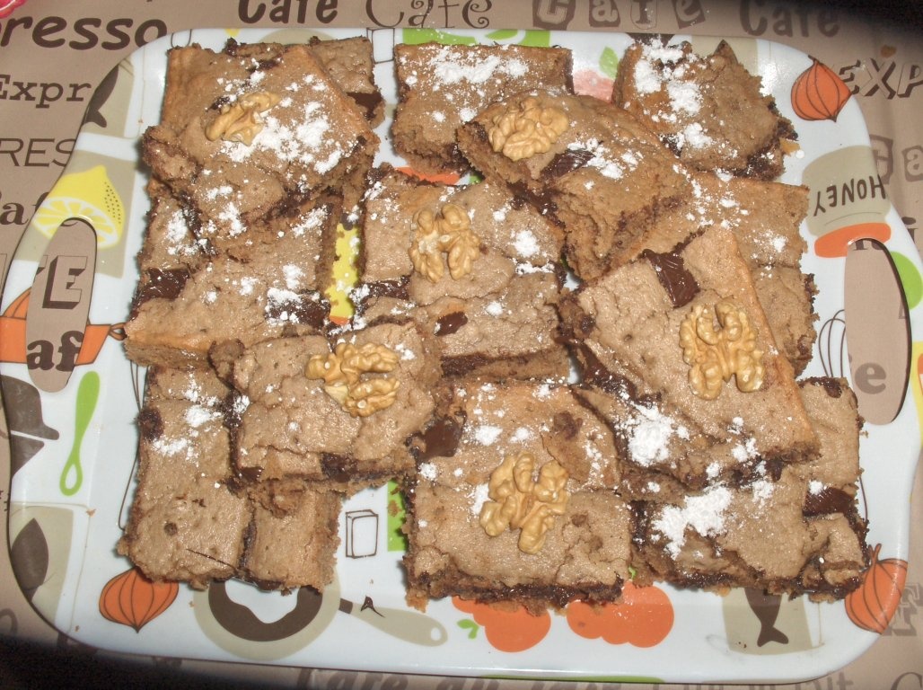 Brownies de Ciocolatã si Nuci