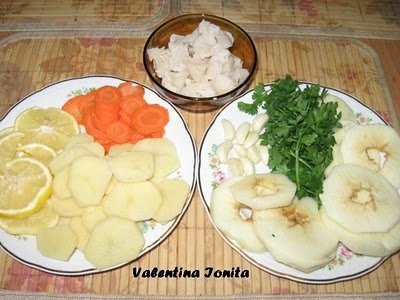 Peste sarat si uscat rasol cu legume la cuptor