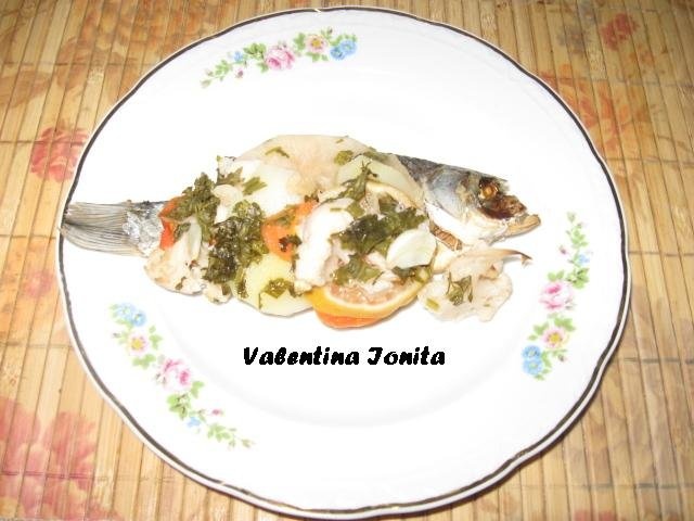 Peste sarat si uscat rasol cu legume la cuptor