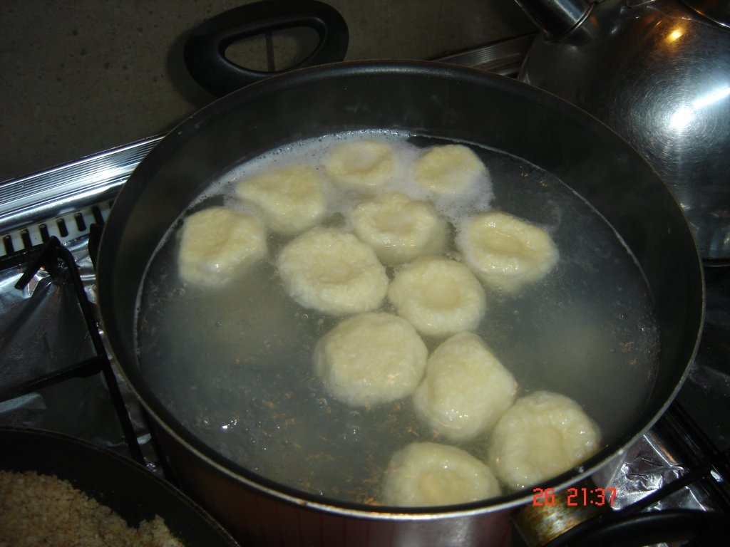 Reţetă de preparare a papanaşilor fierţi