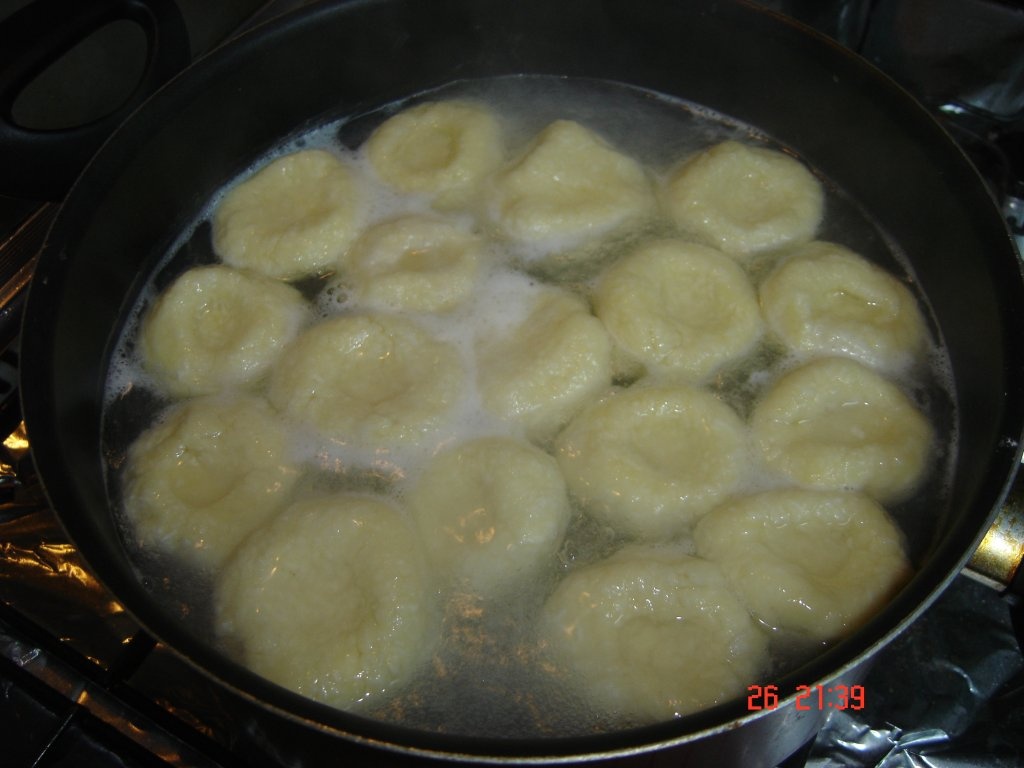 Reţetă de preparare a papanaşilor fierţi