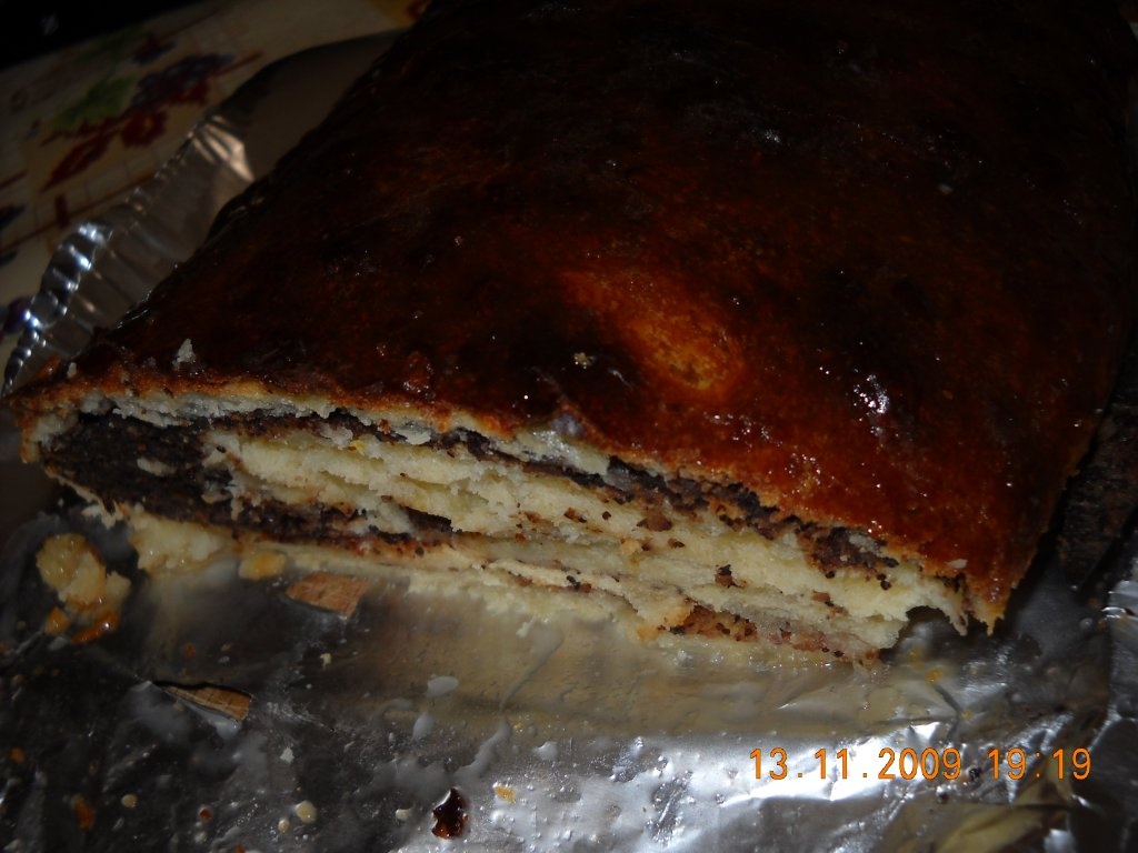 Cozonac de post cu mac