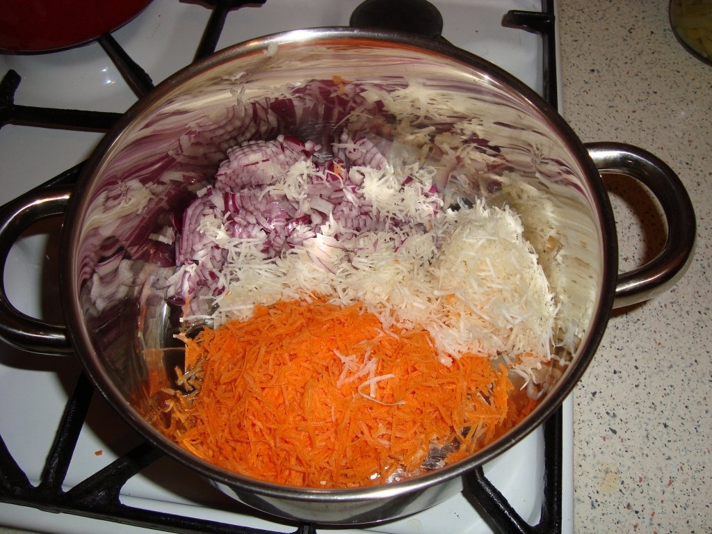 Fasole scazuta cu piept de pui