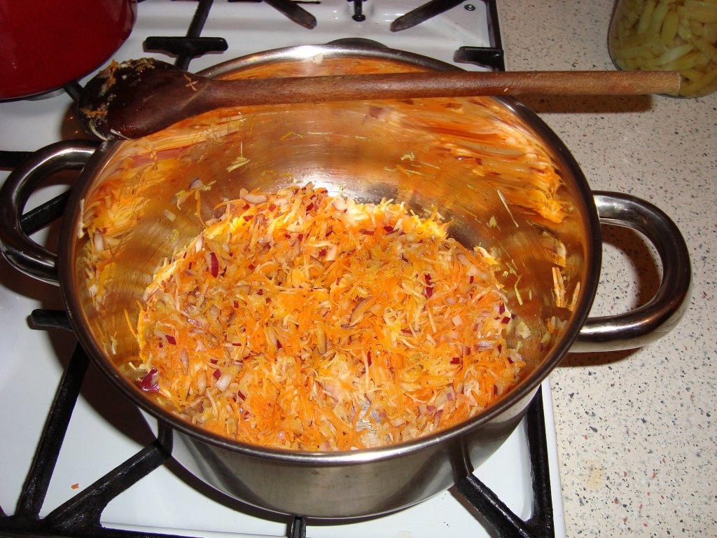 Fasole scazuta cu piept de pui