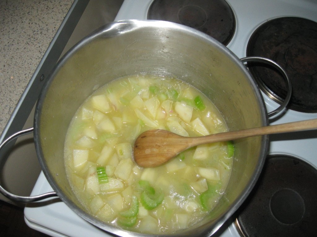 Supa de peste si  fructe de mare (Seafood chowder)