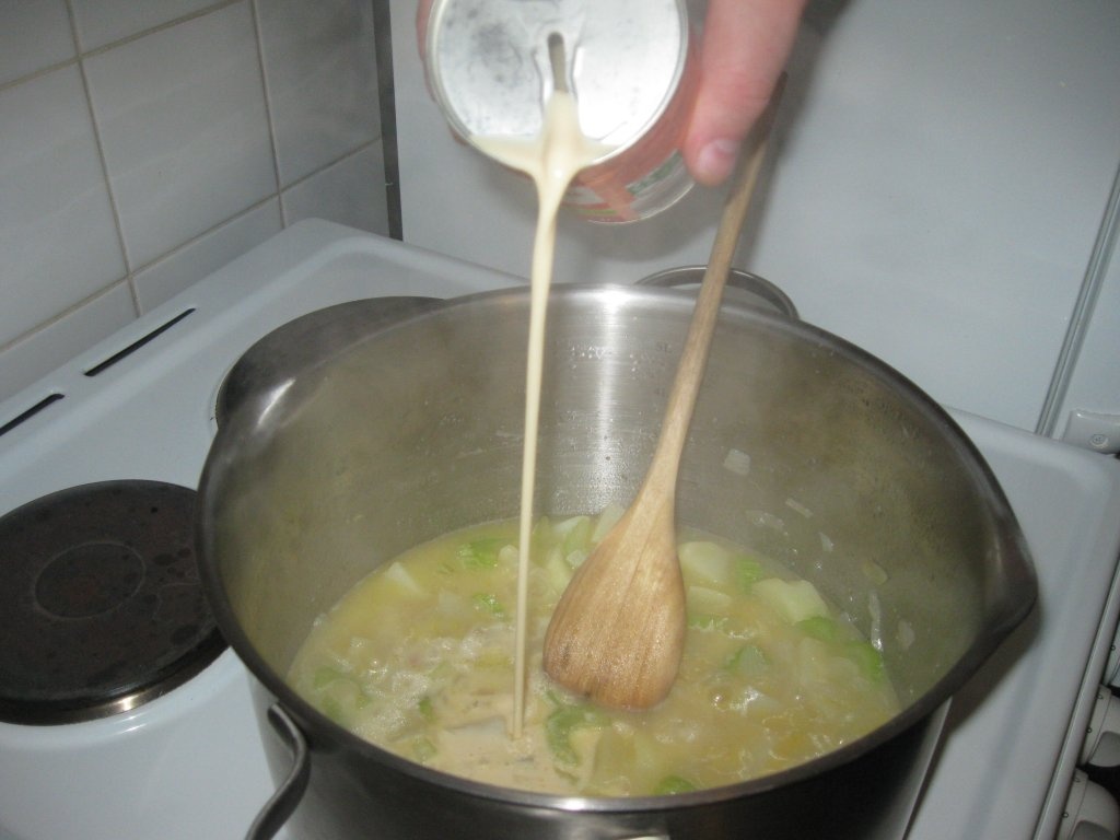 Supa de peste si  fructe de mare (Seafood chowder)