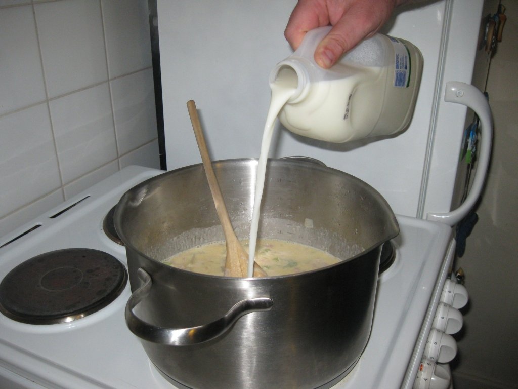 Supa de peste si  fructe de mare (Seafood chowder)