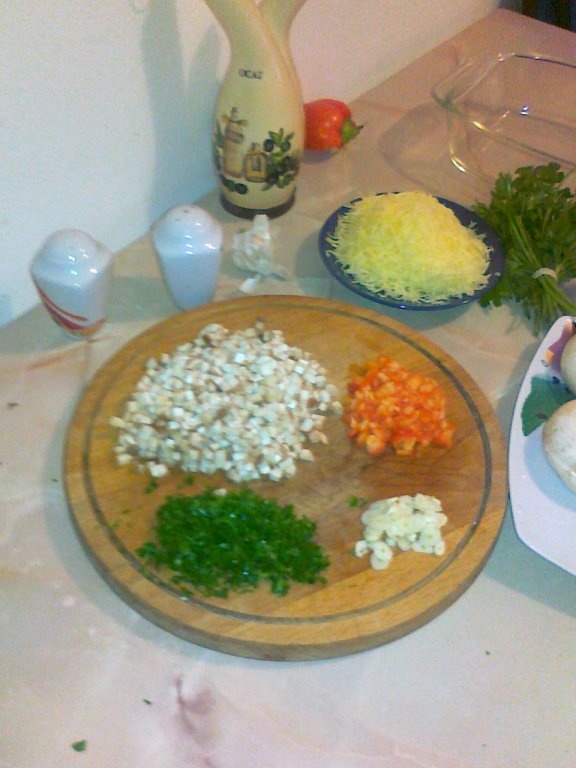 Ciuperci umplute la cuptor