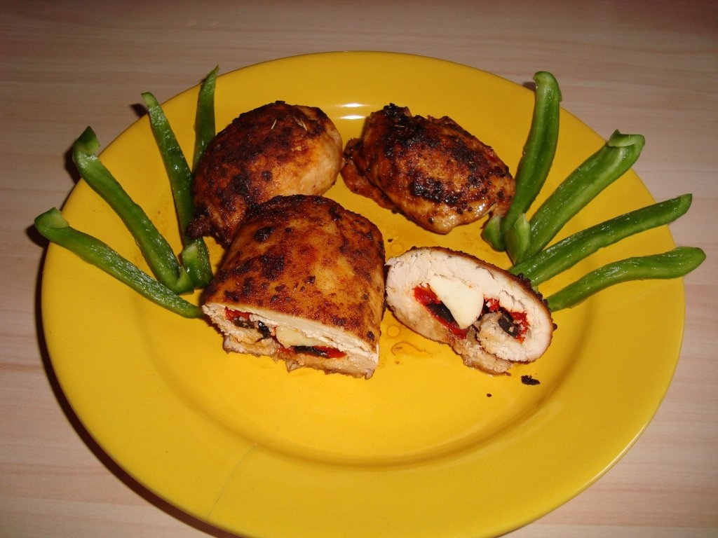 Rulouri din piept de pui