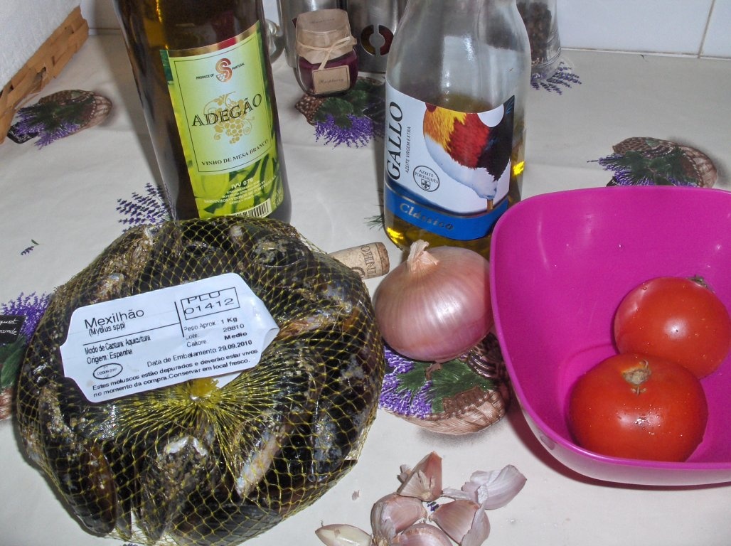 Midiile marinarului (Mexilhões á Marinheiro)