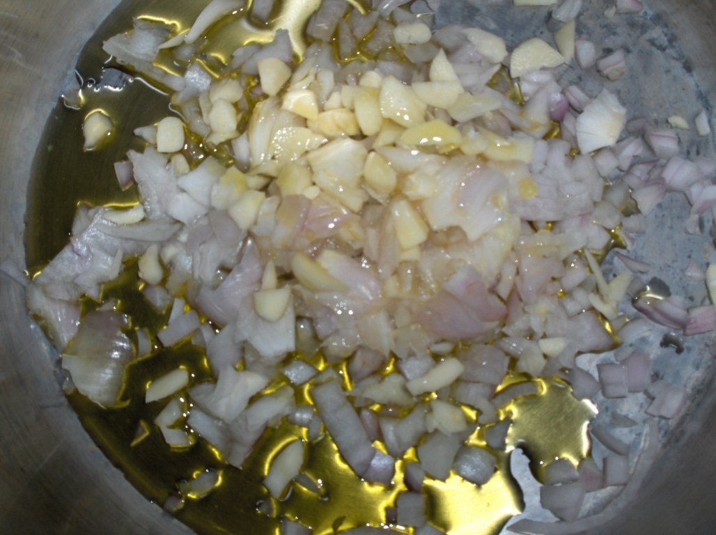 Midiile marinarului (Mexilhões á Marinheiro)