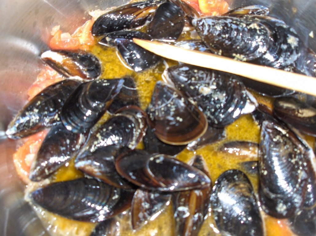 Midiile marinarului (Mexilhões á Marinheiro)