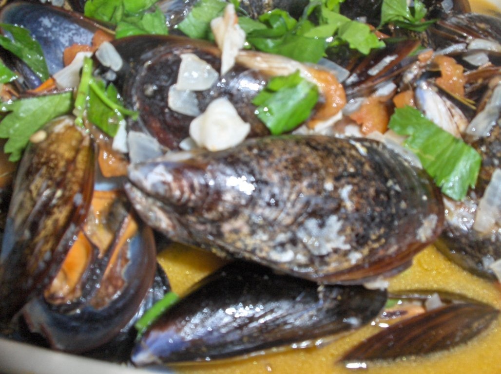 Midiile marinarului (Mexilhões á Marinheiro)