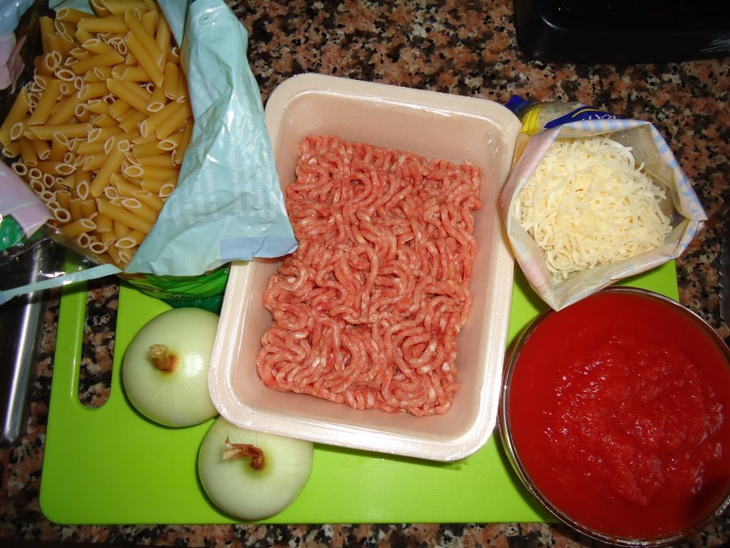 Paste cu carne la cuptor