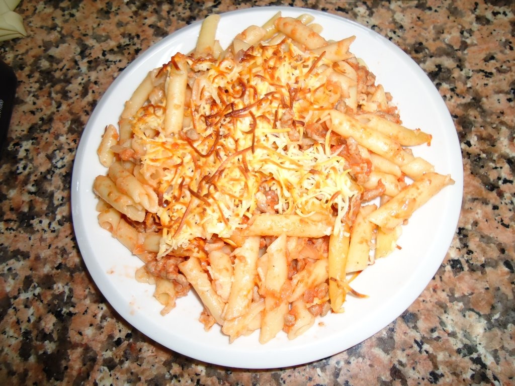 Paste cu carne la cuptor