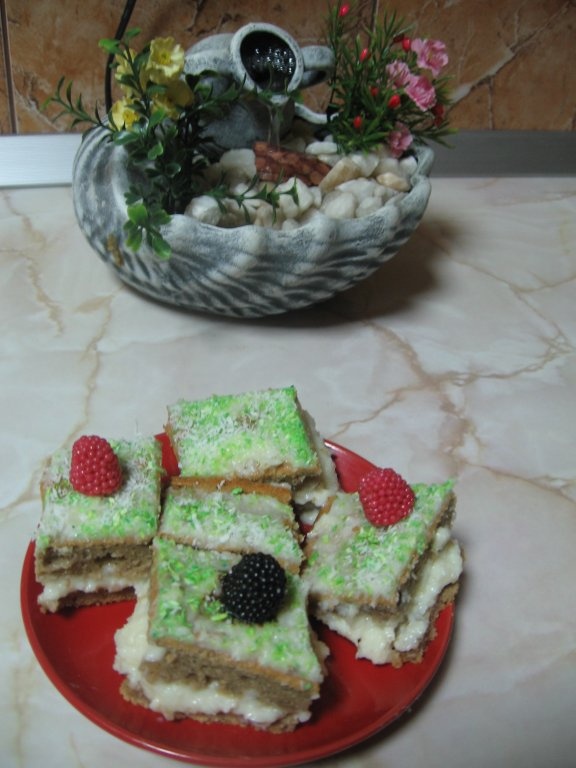 Prajitura cu blat de cafea si crema de nuca de cocos