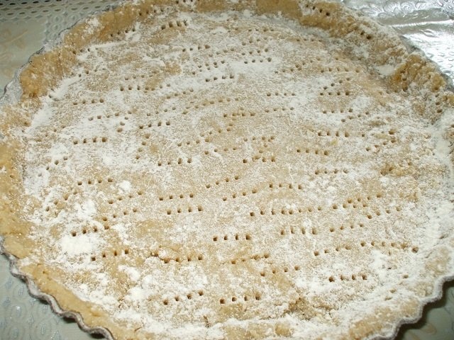 Prajitura cu fructe 3P (pere, piersici, prune)