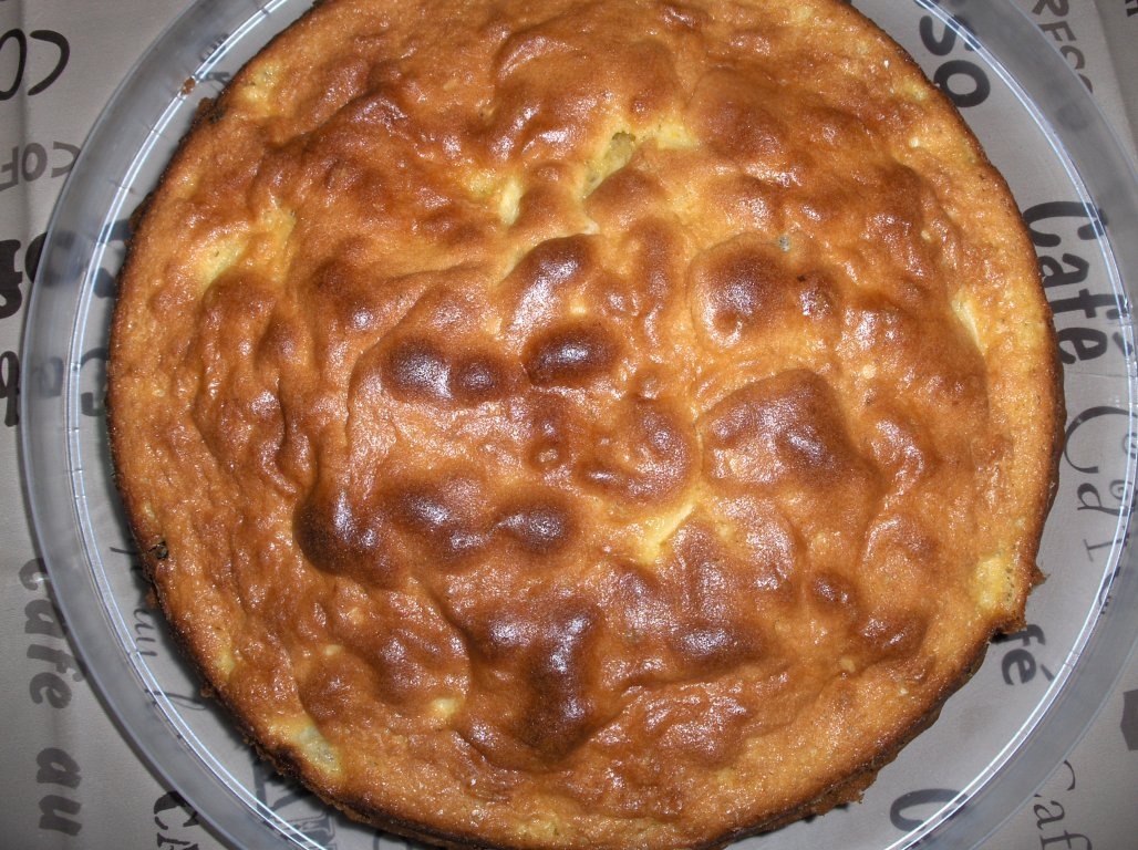 Chec de mere cu stafide si migdale