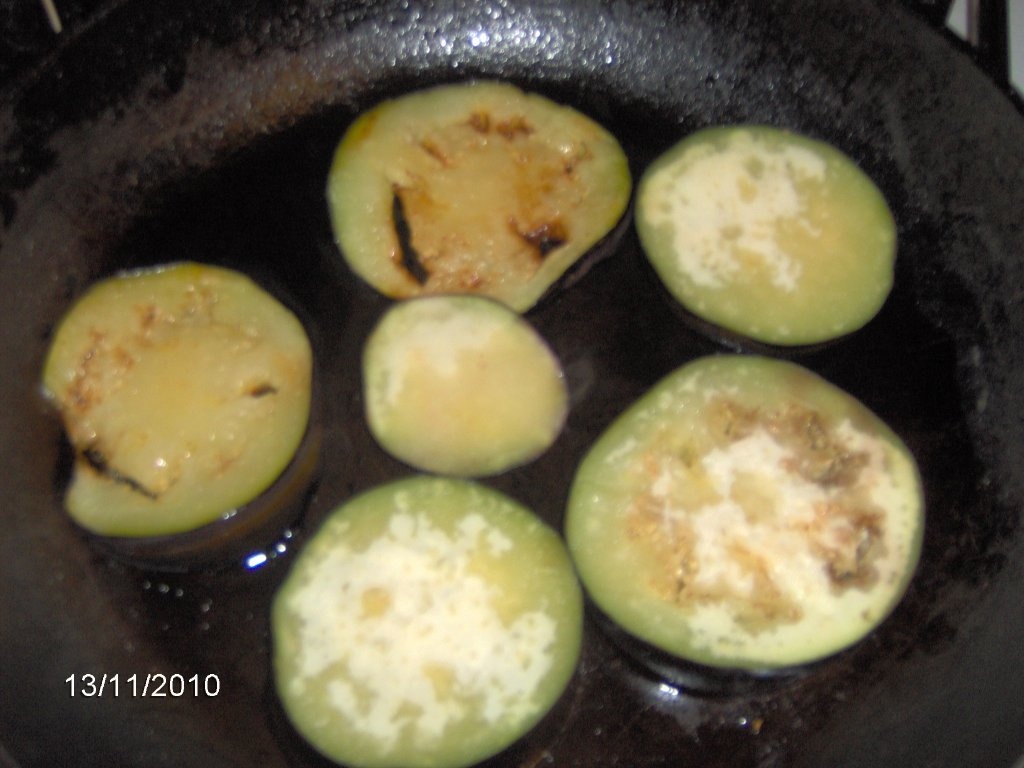 Sbiha-vinata in sos de rosii