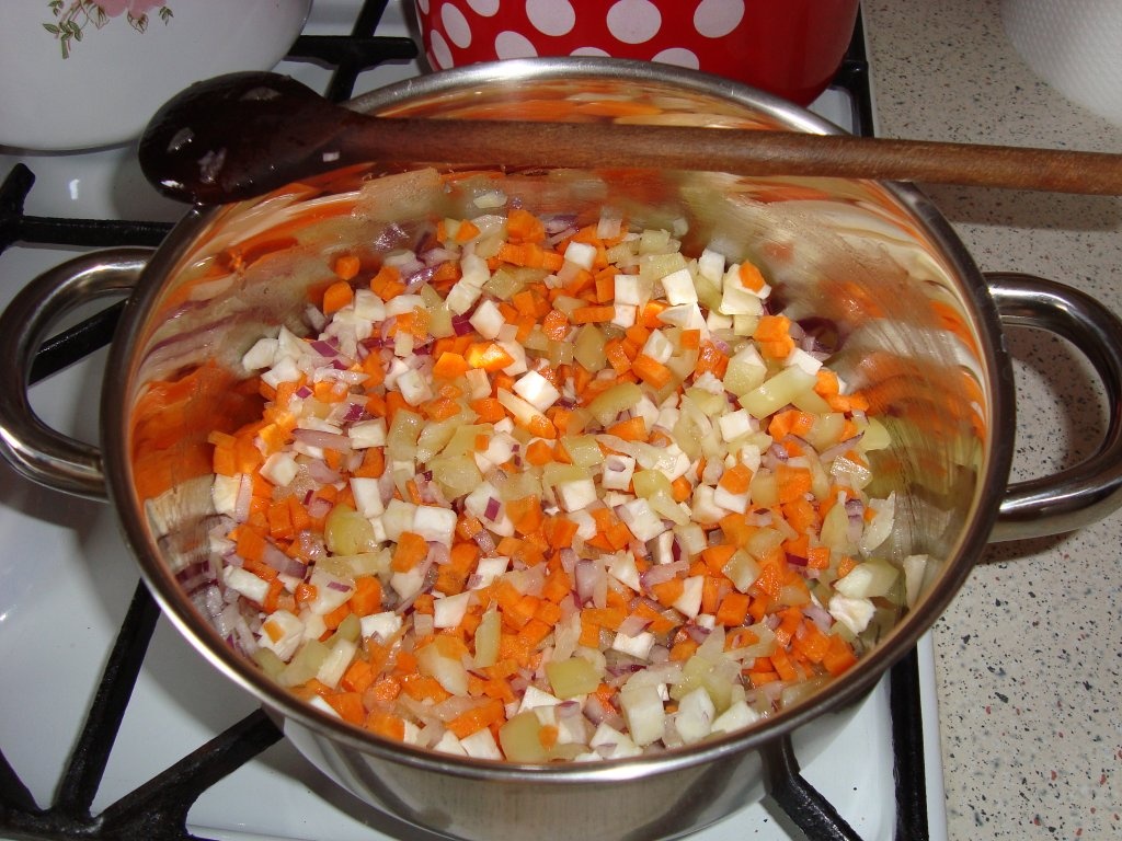 Spaghete cu sos de carne de vita