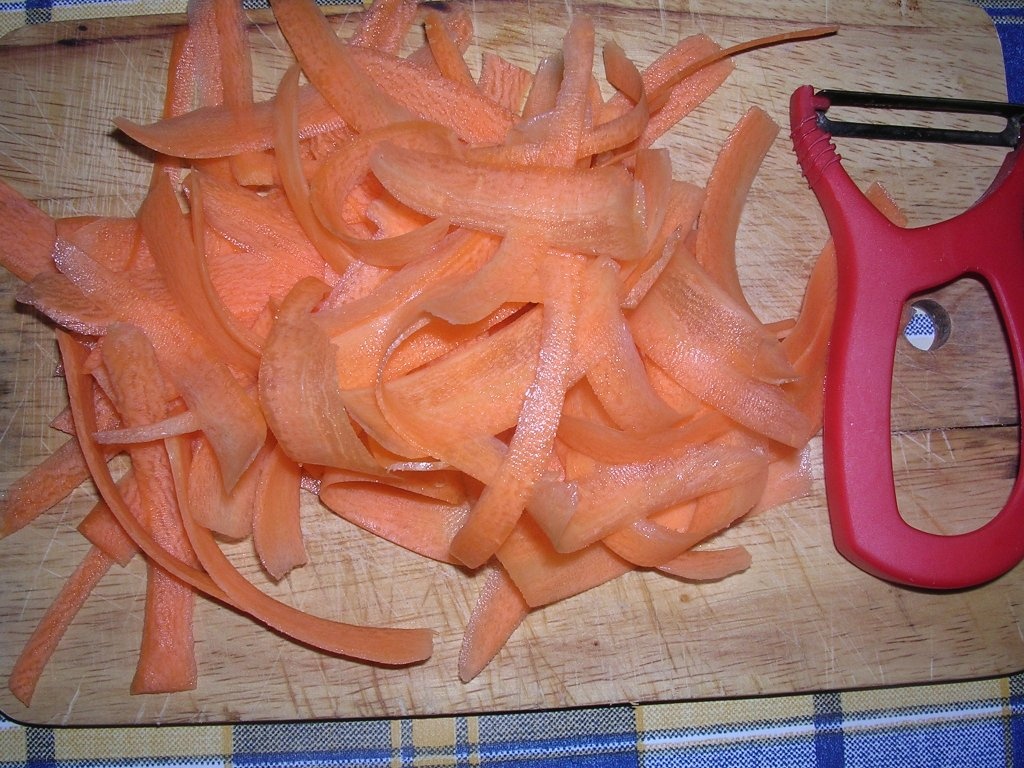 Piept de pui cu legume