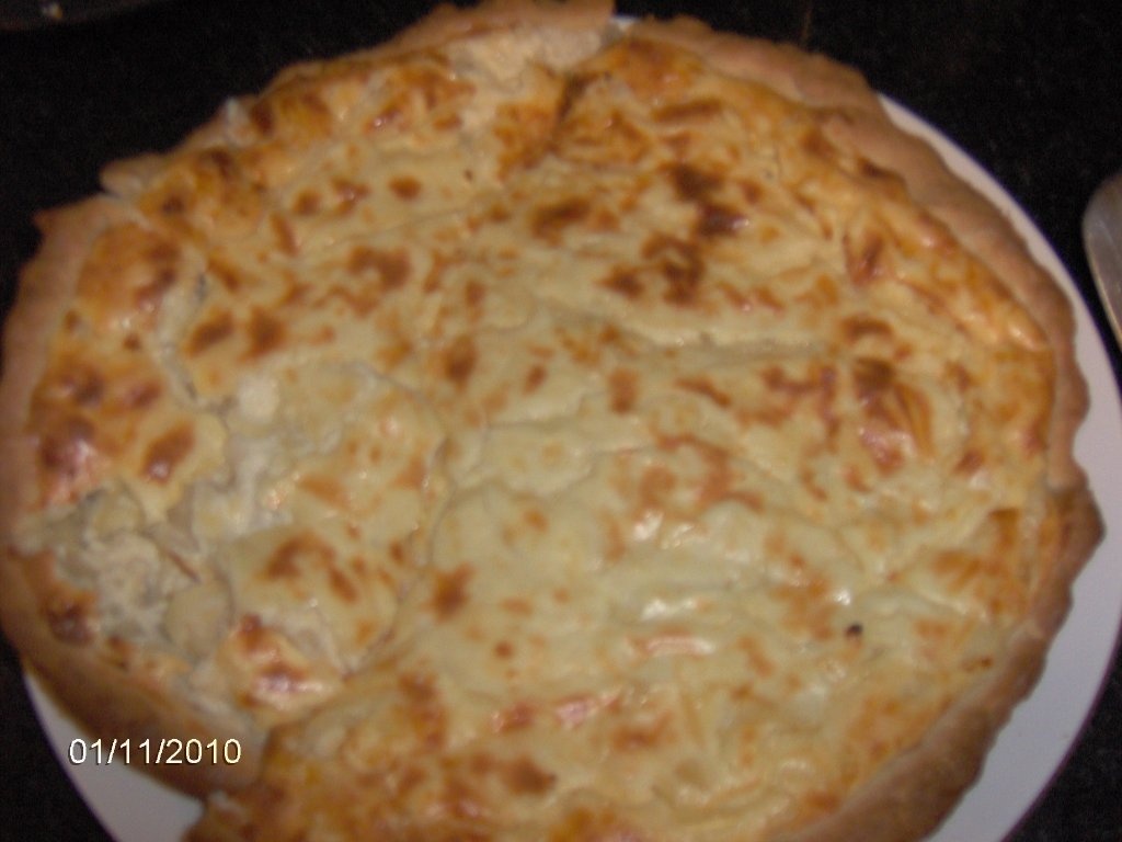 Tarta cu brinza si ceapa