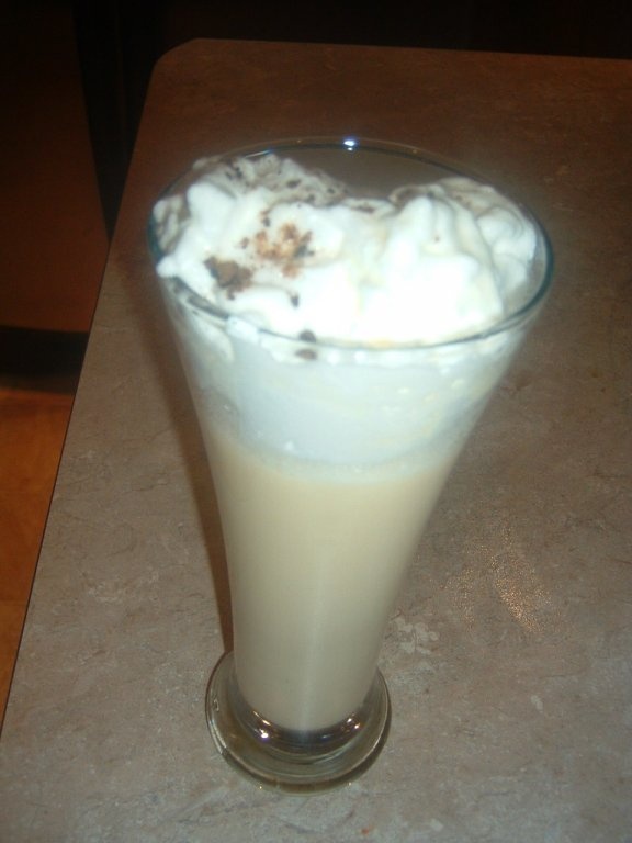 Bauturi calde pentru zile reci. Lapte de pasare (altfel)