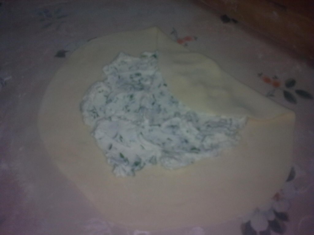 Placinte cu cartofi sau brinza "feta"