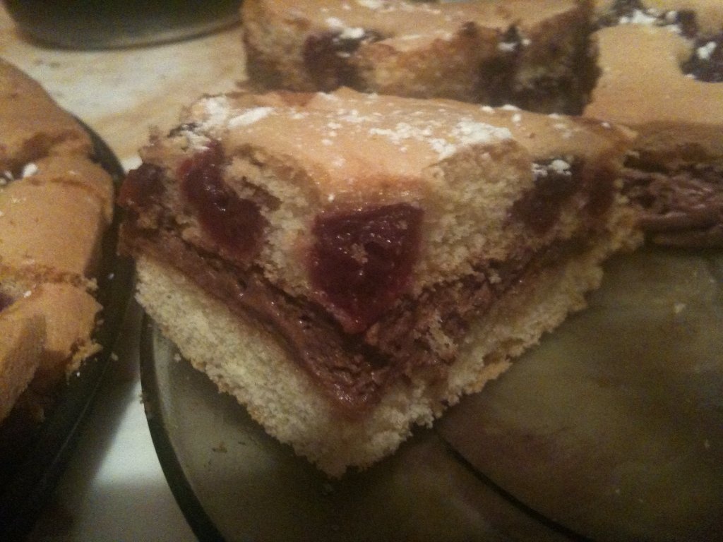 Prajitura cu visine si crema de ciocolata Ank