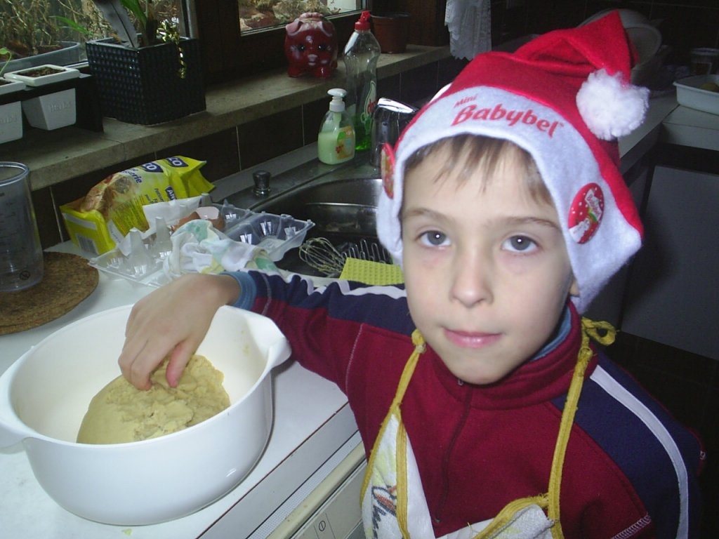 Caise( cu un craciunel de ajutor)