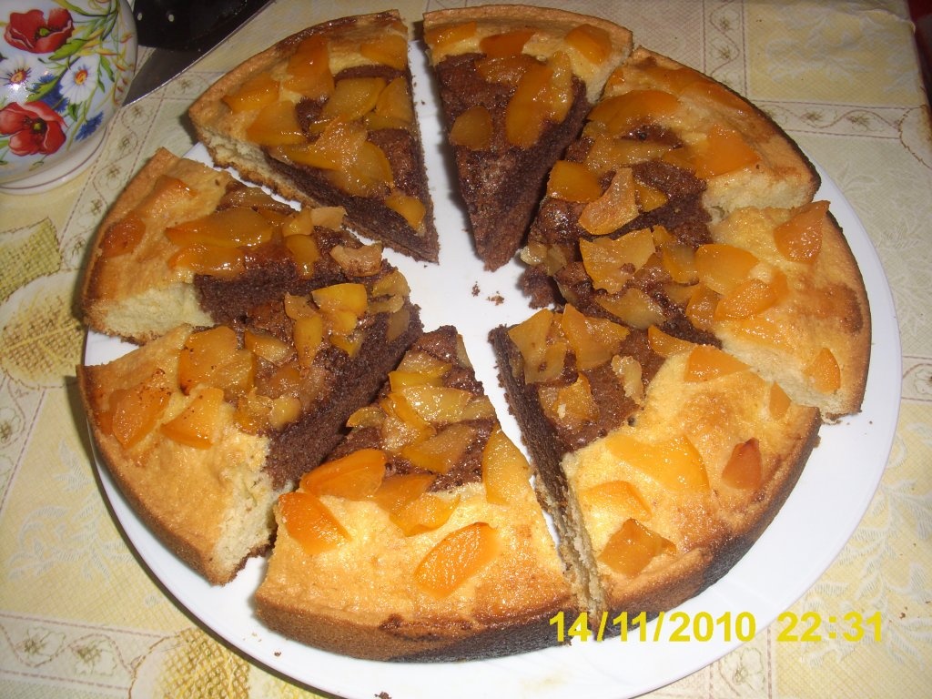 Chec cu gutui si nuci