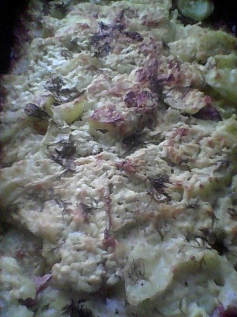 Sufle de cartofi cu bacon şi salată verde