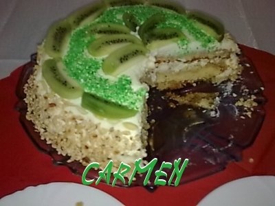 Tort kiwi cu crema de lamaie