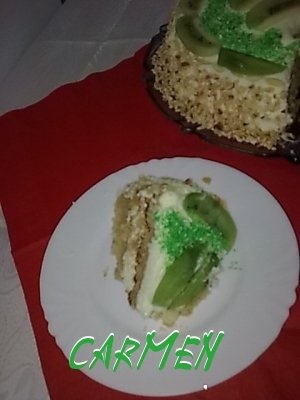 Tort kiwi cu crema de lamaie