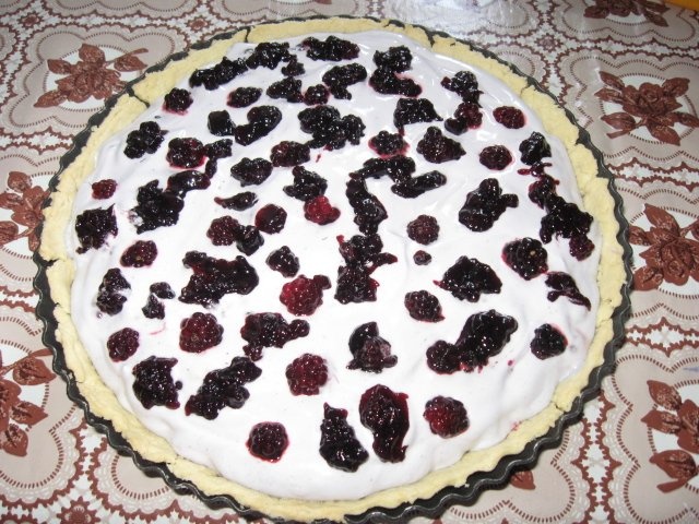 Specialitatea casei Tarta cu fructe de padure