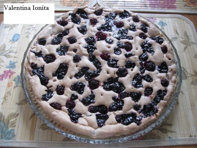 Specialitatea casei Tarta cu fructe de padure