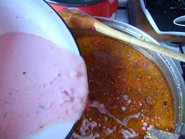 Bors de sfecla rosie