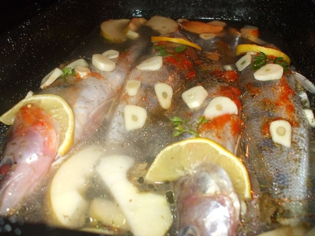 Salau cu fructe la cuptor