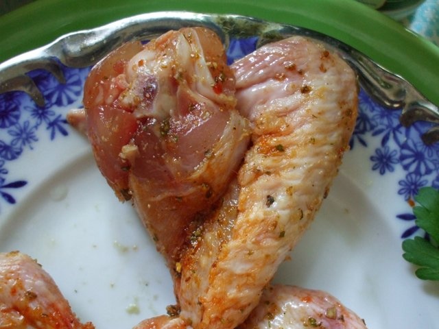 Aripioare picante la cuptor