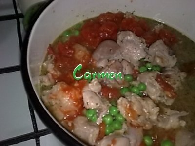 Gulas de porc cu mazare