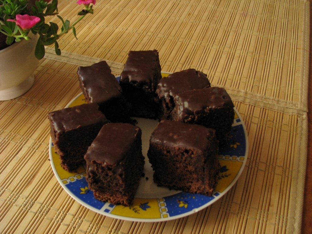 Negresa cu glazura de ciocolata