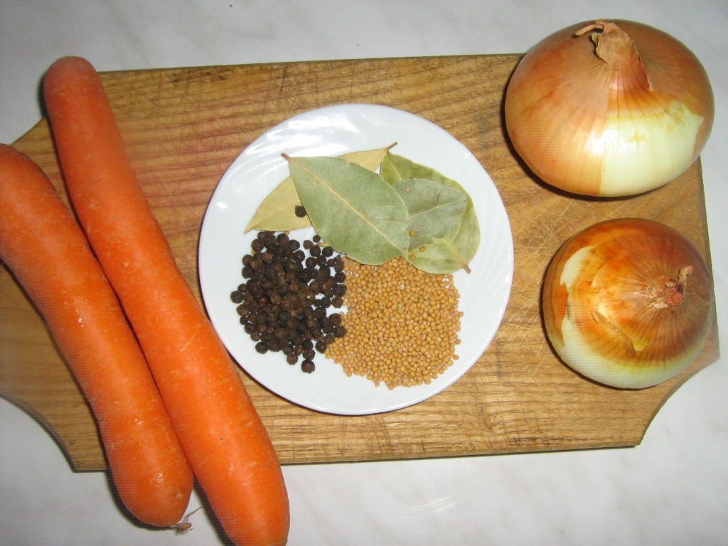 Hering marinat. Reteta simpla de conserva de peste facuta in casa